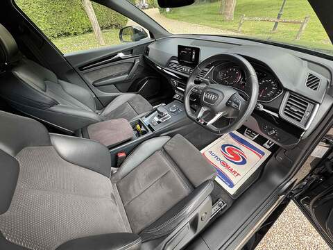 Audi Q5 TFSI Black Edition - U10002808