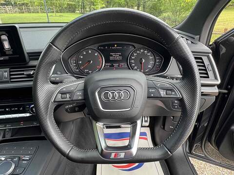 Audi Q5 TFSI Black Edition - U10002808