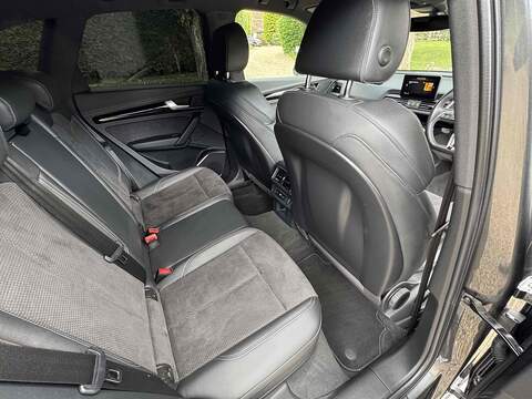 Audi Q5 TFSI Black Edition - U10002808