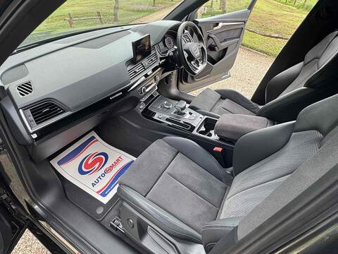 Audi Q5 TFSI Black Edition - U10002808