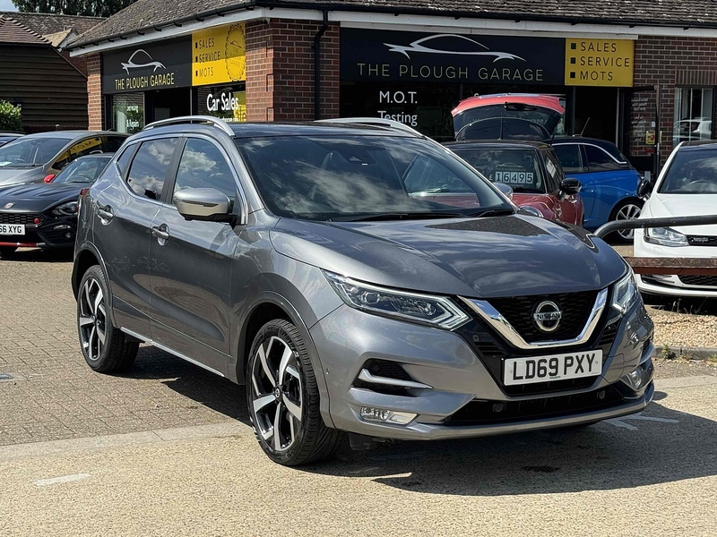Nissan Qashqai Qashqai 1.3 DIG-T Tekna+ Euro 6 (s/s) 5dr - U10002809