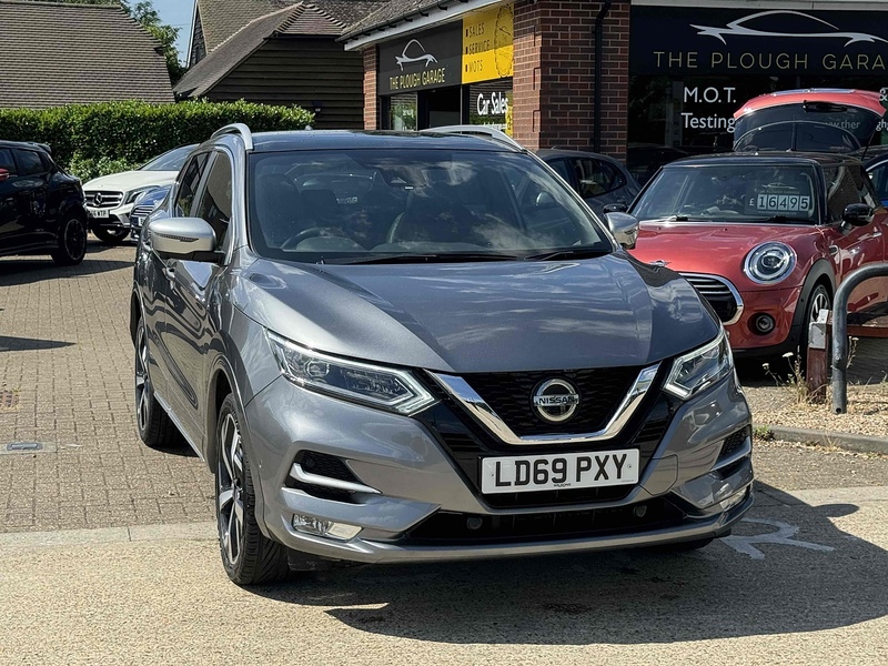 Nissan Qashqai Qashqai 1.3 DIG-T Tekna+ Euro 6 (s/s) 5dr - U10002809