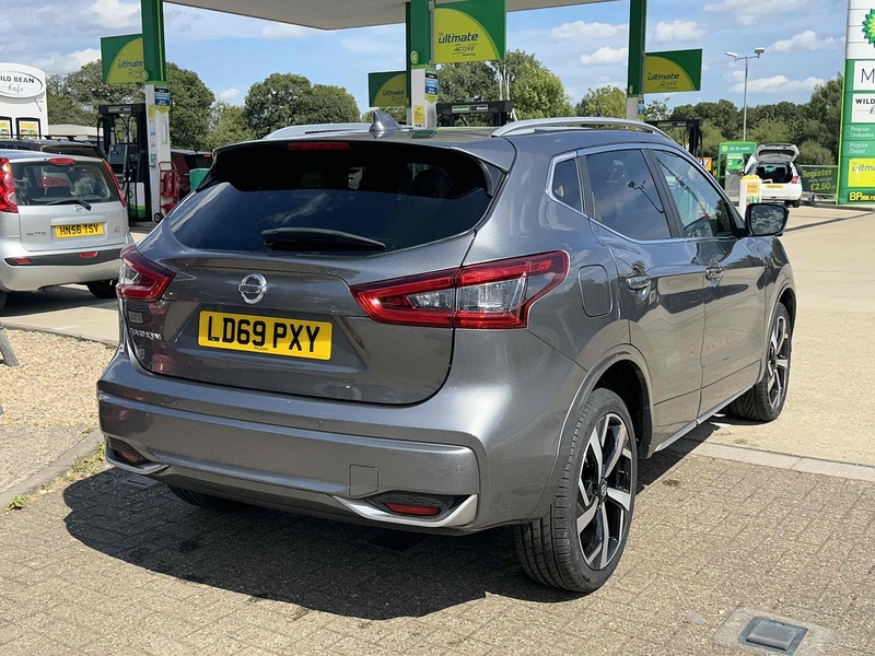 Nissan Qashqai Qashqai 1.3 DIG-T Tekna+ Euro 6 (s/s) 5dr - U10002809