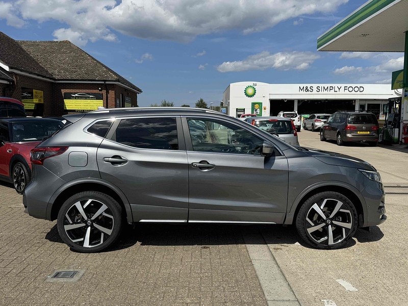 Nissan Qashqai Qashqai 1.3 DIG-T Tekna+ Euro 6 (s/s) 5dr - U10002809