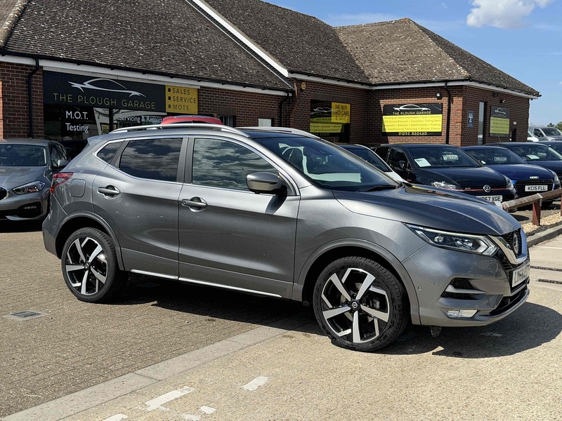 Nissan Qashqai Qashqai 1.3 DIG-T Tekna+ Euro 6 (s/s) 5dr - U10002809