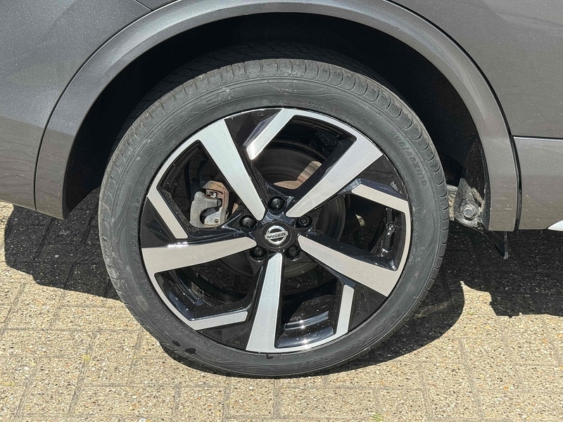 Nissan Qashqai Qashqai 1.3 DIG-T Tekna+ Euro 6 (s/s) 5dr - U10002809