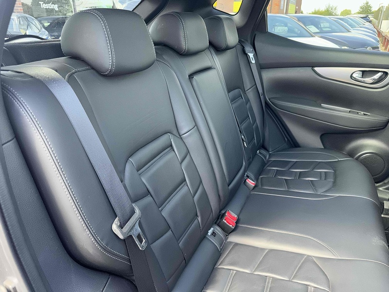 Nissan Qashqai Qashqai 1.3 DIG-T Tekna+ Euro 6 (s/s) 5dr - U10002809