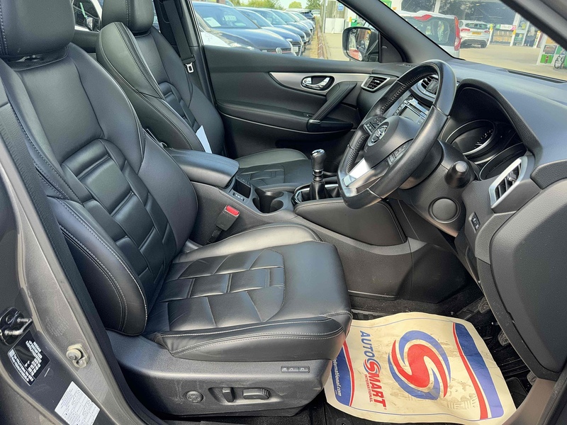 Nissan Qashqai Qashqai 1.3 DIG-T Tekna+ Euro 6 (s/s) 5dr - U10002809