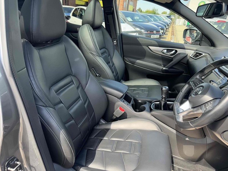 Nissan Qashqai Qashqai 1.3 DIG-T Tekna+ Euro 6 (s/s) 5dr - U10002809