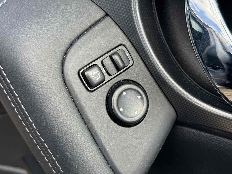 Nissan Qashqai Qashqai 1.3 DIG-T Tekna+ Euro 6 (s/s) 5dr - U10002809