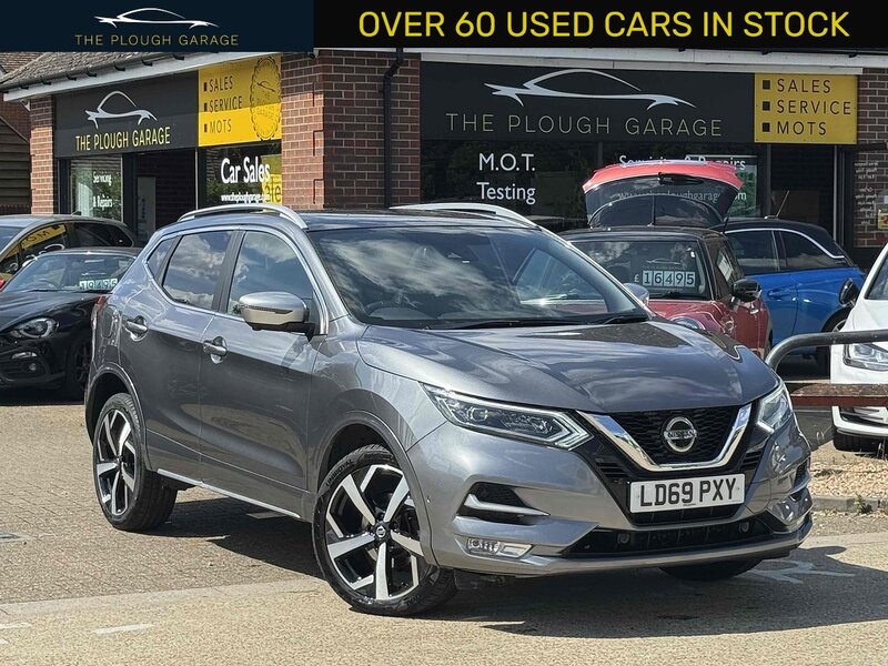 Nissan Qashqai Qashqai 1.3 DIG-T Tekna+ Euro 6 (s/s) 5dr - U10002809