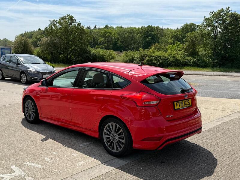 Ford Focus 1.0T EcoBoost ST-Line Euro 6 (s/s) 5dr - U10002811