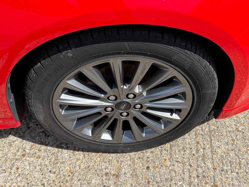 Ford Focus 1.0T EcoBoost ST-Line Euro 6 (s/s) 5dr - U10002811