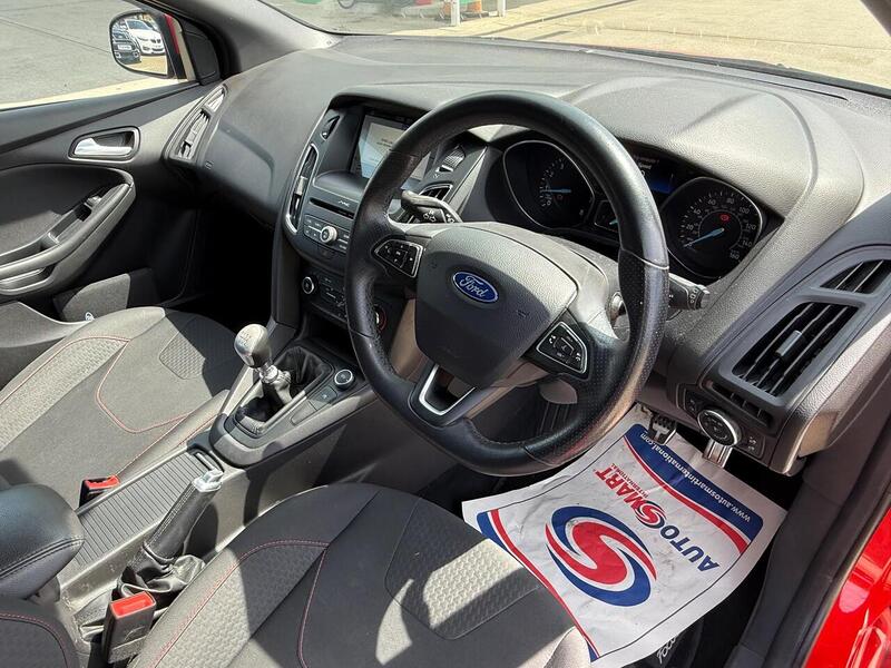 Ford Focus 1.0T EcoBoost ST-Line Euro 6 (s/s) 5dr - U10002811