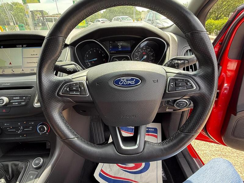 Ford Focus 1.0T EcoBoost ST-Line Euro 6 (s/s) 5dr - U10002811