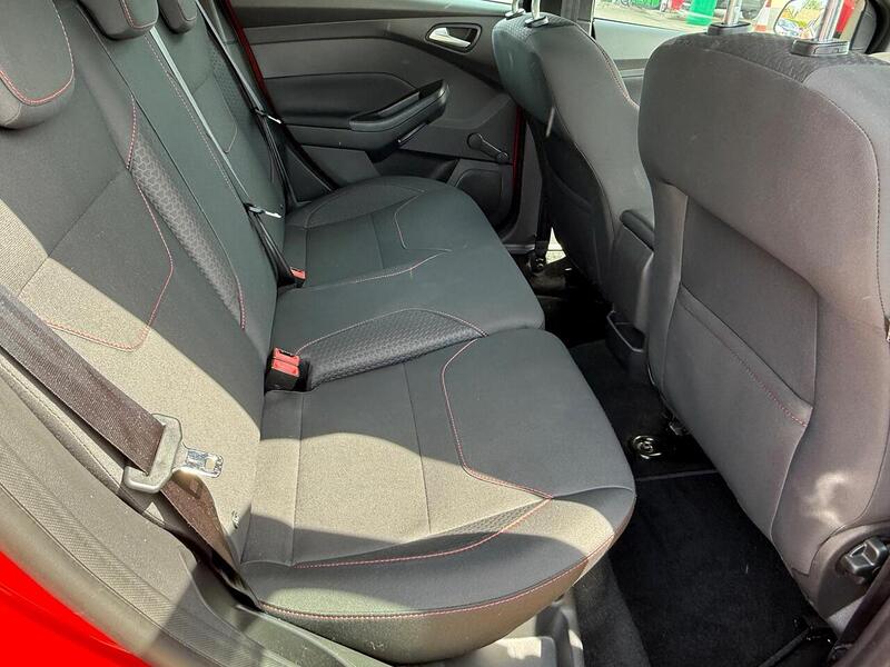 Ford Focus 1.0T EcoBoost ST-Line Euro 6 (s/s) 5dr - U10002811