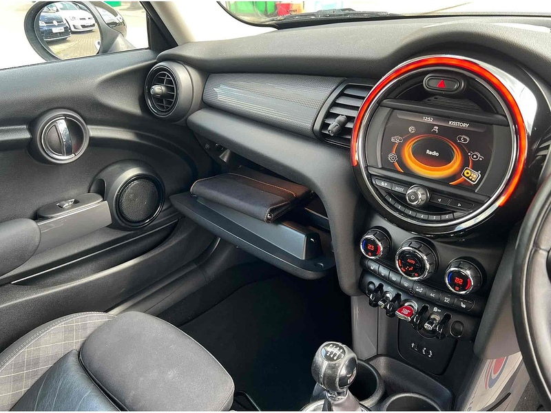 MINI Hatch Cooper - U10002820