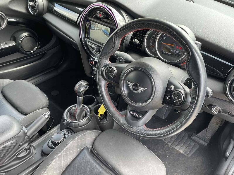 MINI Hatch Hatch 2.0 Cooper S Auto Euro 6 (s/s) 3dr - U10002823