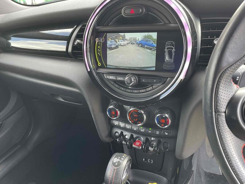 MINI Hatch Hatch 2.0 Cooper S Auto Euro 6 (s/s) 3dr - U10002823