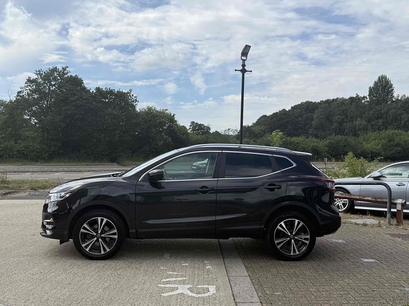 Nissan Qashqai Qashqai 1.3 DIG-T N-Connecta Euro 6 (s/s) 5dr - U10002826