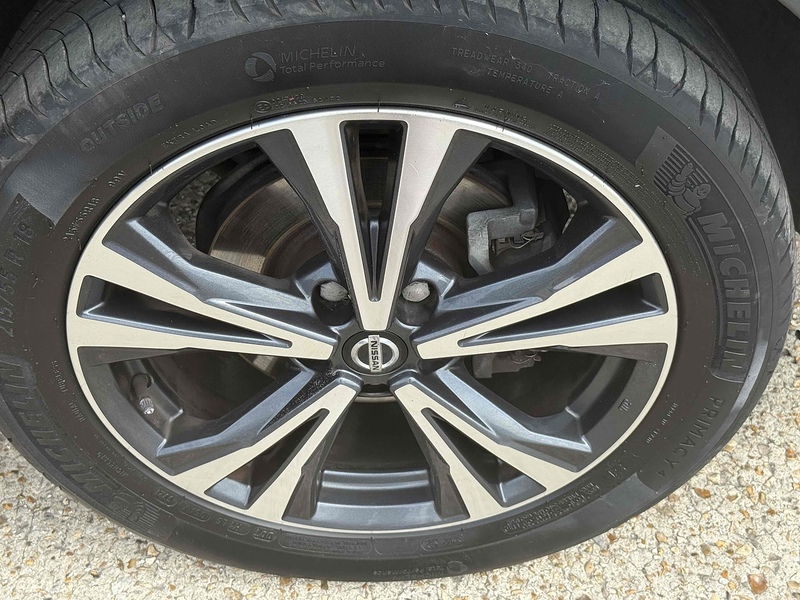 Nissan Qashqai Qashqai 1.3 DIG-T N-Connecta Euro 6 (s/s) 5dr - U10002826