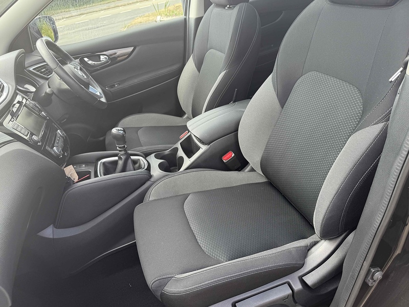 Nissan Qashqai Qashqai 1.3 DIG-T N-Connecta Euro 6 (s/s) 5dr - U10002826