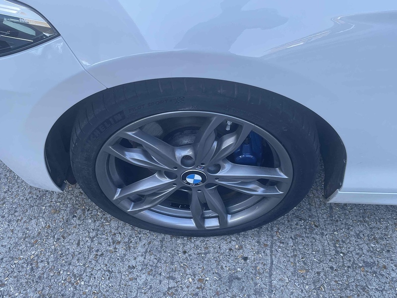 BMW 2 Series M240i - U10002834