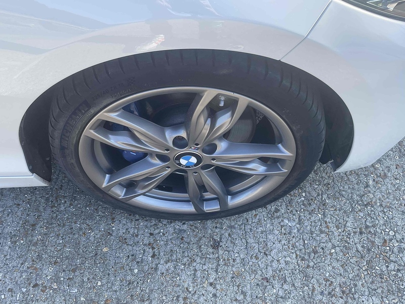 BMW 2 Series M240i - U10002834