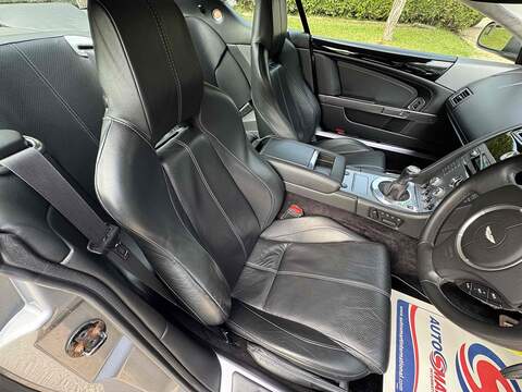 Aston Martin DB9 DB9 5.9 2dr - U10002847