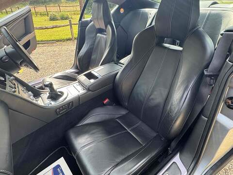 Aston Martin DB9 DB9 5.9 2dr - U10002847