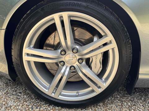 Aston Martin DB9 DB9 5.9 2dr - U10002847