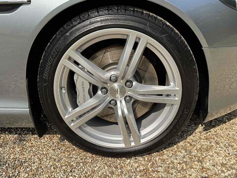 Aston Martin DB9 DB9 5.9 2dr - U10002847