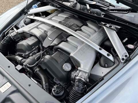 Aston Martin DB9 DB9 5.9 2dr - U10002847