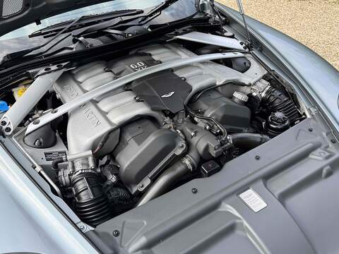 Aston Martin DB9 DB9 5.9 2dr - U10002847