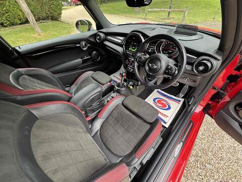 MINI Hatch Hatch 2.0 John Cooper Works Auto Euro 6 (s/s) 3dr - U10002851