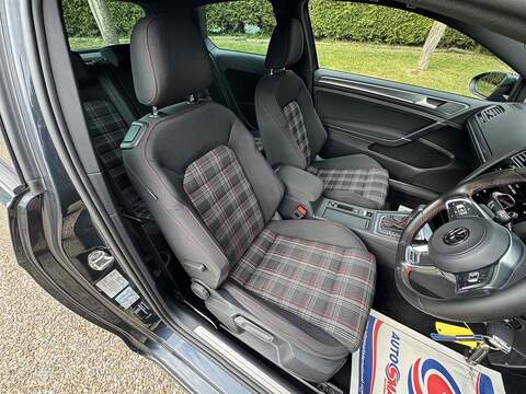 Volkswagen Golf 2.0 TSI BlueMotion Tech GTI DSG Euro 6 (s/s) 3dr - U10002858