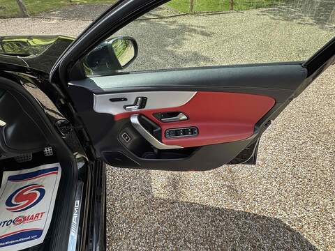 Mercedes-Benz A Class 2.0 A35 AMG (Premium Plus) SpdS DCT 4MATIC Euro 6 (s/s) 4dr - U10002875