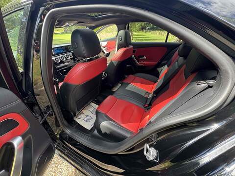 Mercedes-Benz A Class 2.0 A35 AMG (Premium Plus) SpdS DCT 4MATIC Euro 6 (s/s) 4dr - U10002875