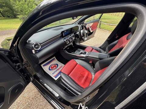 Mercedes-Benz A Class 2.0 A35 AMG (Premium Plus) SpdS DCT 4MATIC Euro 6 (s/s) 4dr - U10002875