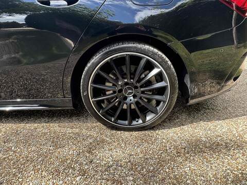 Mercedes-Benz A Class 2.0 A35 AMG (Premium Plus) SpdS DCT 4MATIC Euro 6 (s/s) 4dr - U10002875