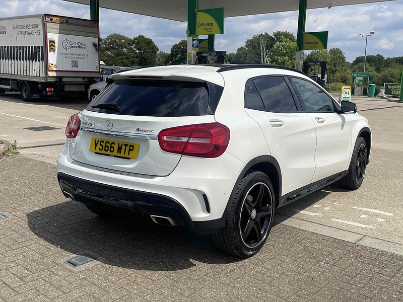 Mercedes-Benz GLA GLA 2.0 GLA250 AMG Line 7G-DCT 4MATIC Euro 6 (s/s) 5dr - U10002880