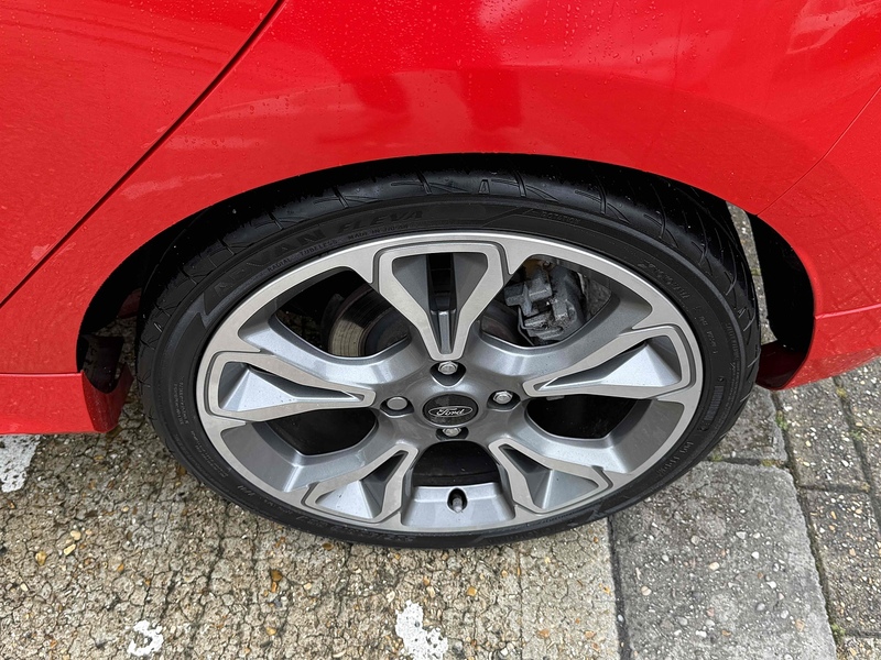 Ford Fiesta T EcoBoost ST-Line - U10002885