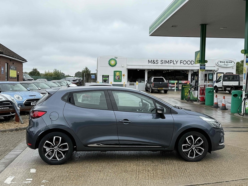 Renault Clio Clio 0.9 TCe Play Euro 6 (s/s) 5dr - U10002889