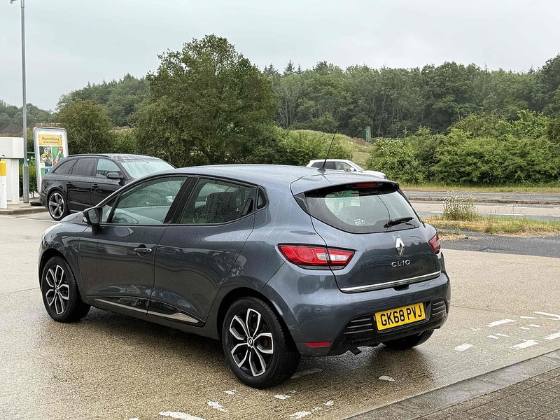 Renault Clio Clio 0.9 TCe Play Euro 6 (s/s) 5dr - U10002889
