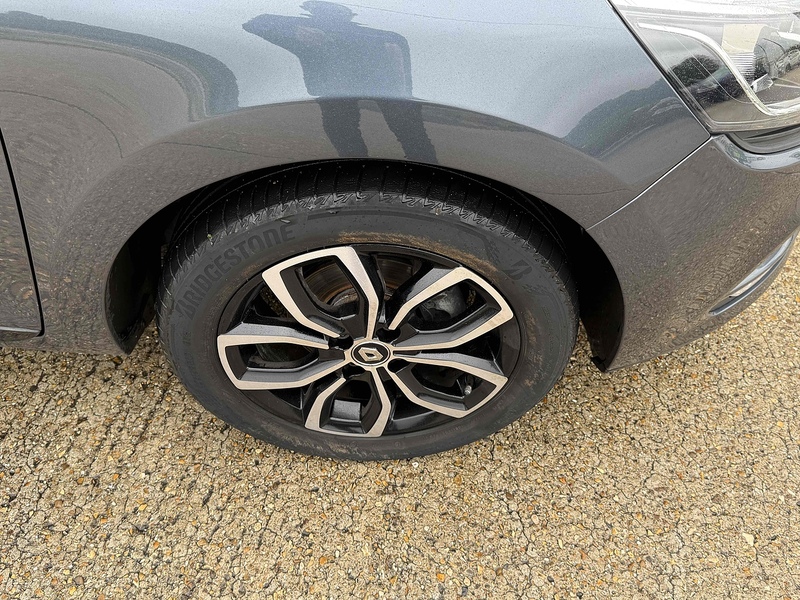 Renault Clio Clio 0.9 TCe Play Euro 6 (s/s) 5dr - U10002889