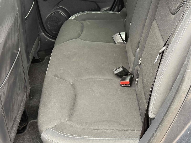 Renault Clio Clio 0.9 TCe Play Euro 6 (s/s) 5dr - U10002889