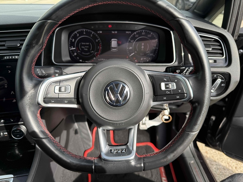 Volkswagen Golf 2.0 TSI GTI Euro 6 (s/s) 5dr - U10002894