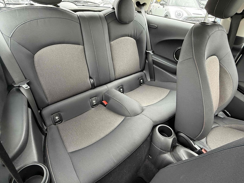 MINI Hatch Cooper - U10002897