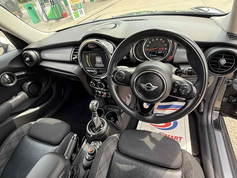 MINI Hatch 1.5 Cooper Auto Euro 6 (s/s) 5dr - U10002898
