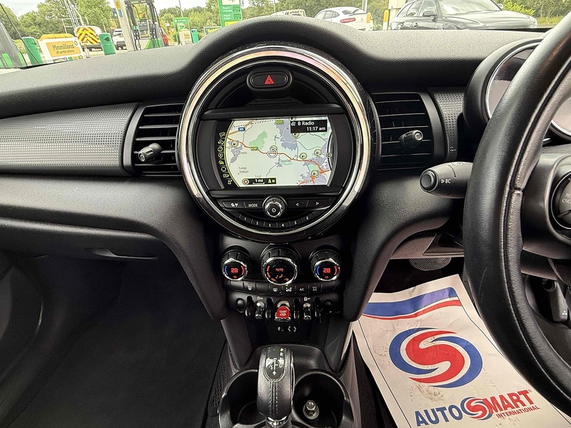 MINI Hatch 1.5 Cooper Auto Euro 6 (s/s) 5dr - U10002898